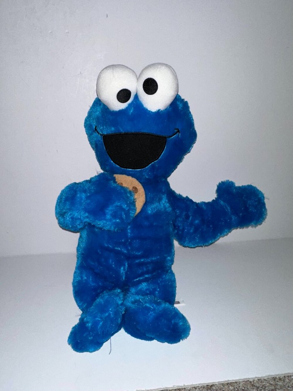 Sesame Street Cookie Monster Plush 22" Large Blue Stuffed Toy Factory holding